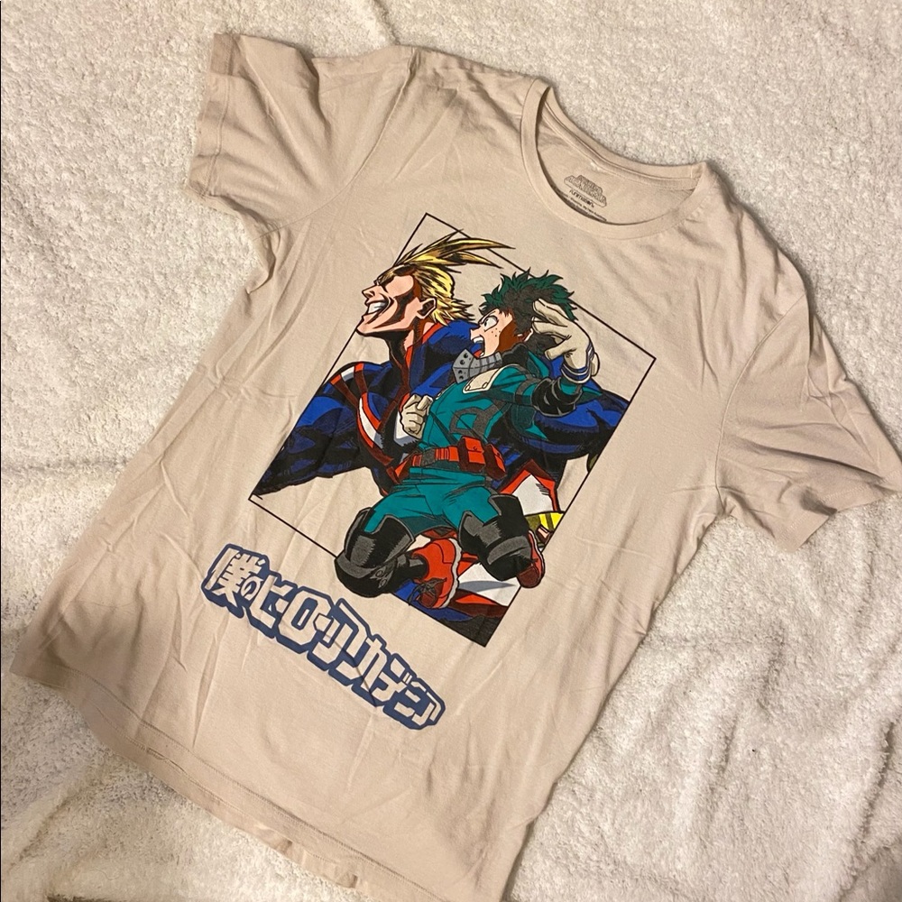 My hero academia tee hot topic L